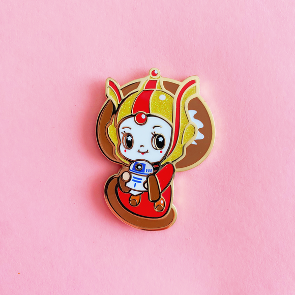 ★Preorder★ Queen Enamel Pin SHIPS OCTOBER