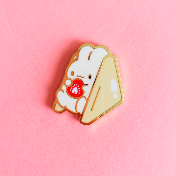 Bunbini Strawb Sando Enamel Pin
