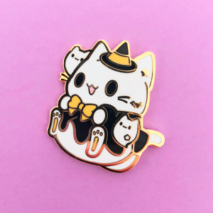 ♥C GRADE PIN♥ White Witch Halloween Kitty Enamel Pin